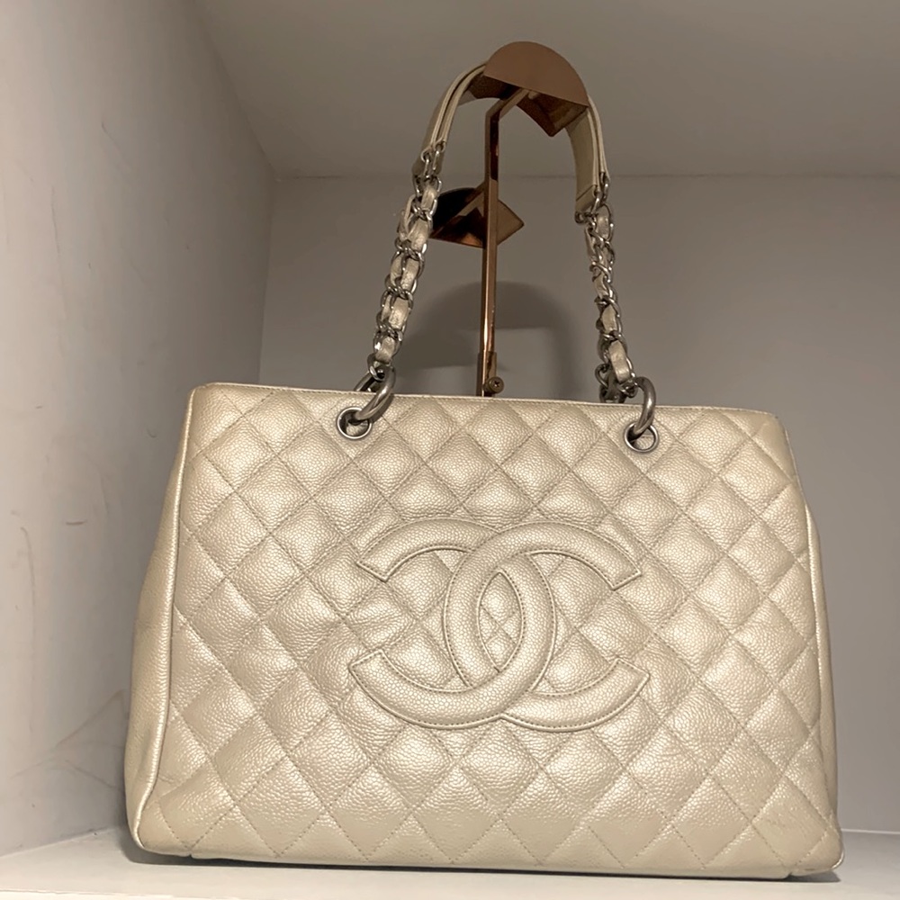 Chanel Caviar Leather Grand Shopping Tote Bag Champagne Authentic